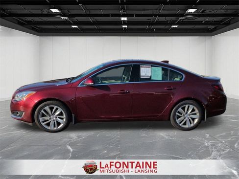 Used 2017 Buick Regal Premium w/ Driver Confidence Package #2 image 3