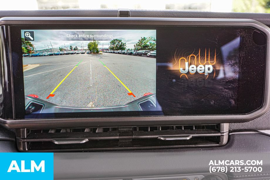 Used 2026 Jeep Gladiator Mojave AWD/4WD image 36