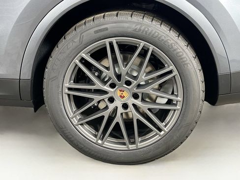 New 2026 Porsche Cayenne AWD/4WD image 33