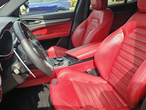 Used 2019 Alfa Romeo Stelvio Ti Sport w/ Quick Order Package 22S Sport image 28