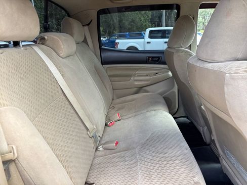 Used 2011 Toyota Tacoma PreRunner w/ SR5 Pkg #2 RWD image 28