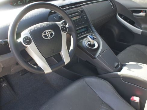 Used 2011 Toyota Prius image 9