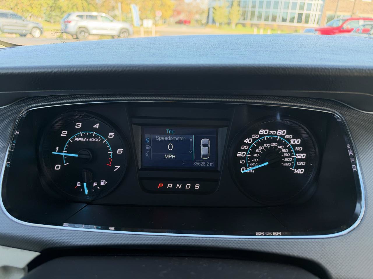 Used 2018 Ford Taurus SE FWD image 14