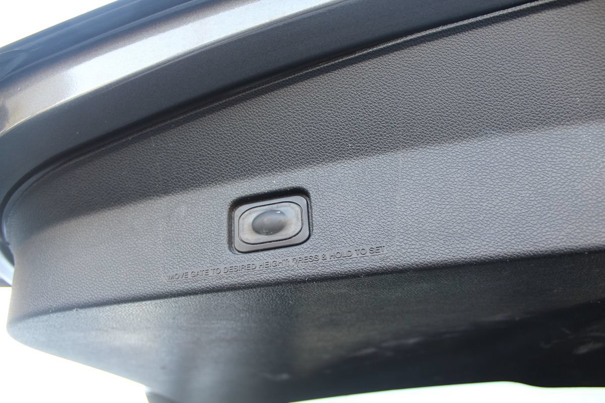 Used 2017 Ford Explorer Sport AWD/4WD image 34