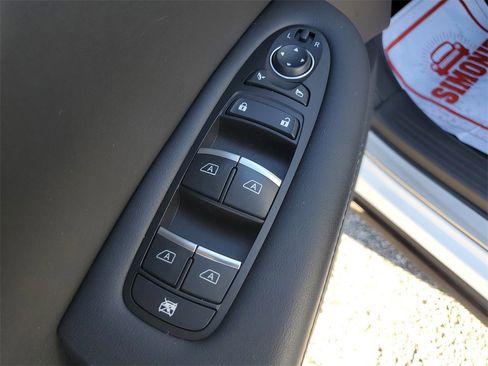 Used 2025 INFINITI QX50 Luxe image 22