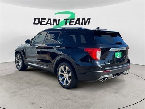 Used 2020 Ford Explorer Platinum w/ Premium Technology Package image 6