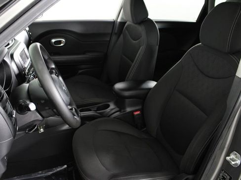 Used 2017 Kia Soul image 18