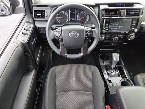 Used 2021 Toyota 4Runner TRD Off-Road AWD/4WD image 26