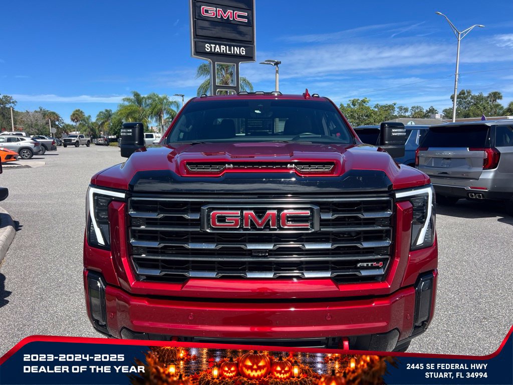 Used 2024 GMC Sierra 2500 AT4 w/ AT4 Premium Plus Package AWD/4WD image 2
