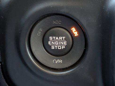 Used 2018 Jeep Wrangler Unlimited Sahara w/ Safety Group image 35