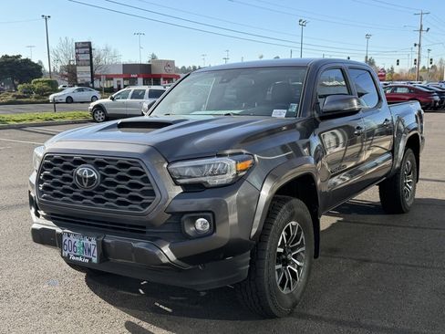 Used 2022 Toyota Tacoma TRD Pro image 4