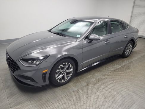 Used 2023 Hyundai Sonata SEL image 2