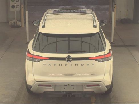 Used 2022 Nissan Pathfinder SL w/ SL Premium Package FWD image 10