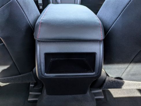 Used 2017 Toyota Camry SE image 15