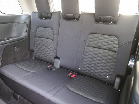 New 2026 Nissan Pathfinder SV FWD image 21