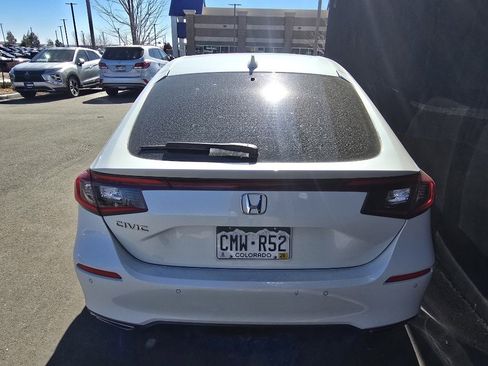 Used 2022 Honda Civic Sport Touring image 4