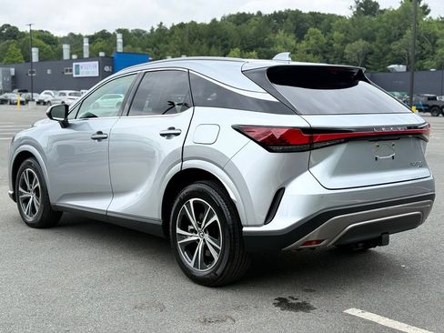 Used 2025 Lexus RX 350 Premium w/ Convenience Package AWD/4WD image 4
