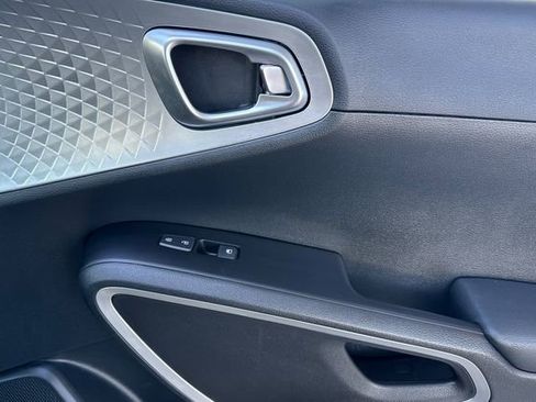 Used 2023 Kia Soul S image 20