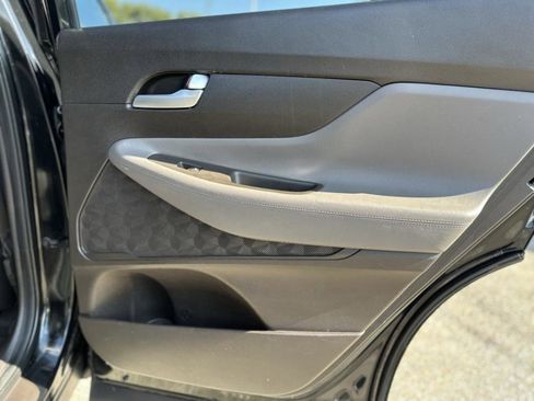 Used 2019 Hyundai Santa Fe SE image 20