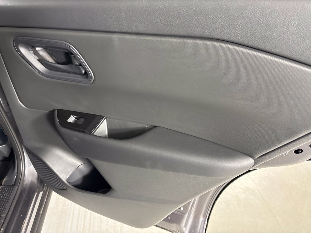 New 2026 Nissan Rogue S FWD image 17