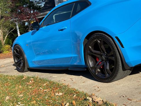 Used 2022 Chevrolet Camaro SS image 22