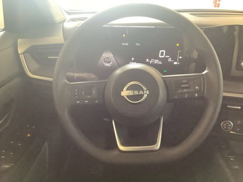 Used 2025 Nissan Kicks S AWD/4WD image 12
