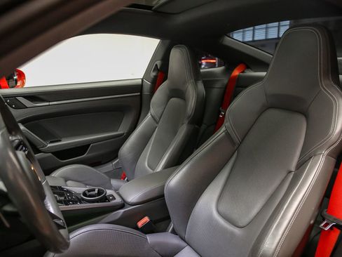 Certified 2022 Porsche 911 Carrera S RWD image 5