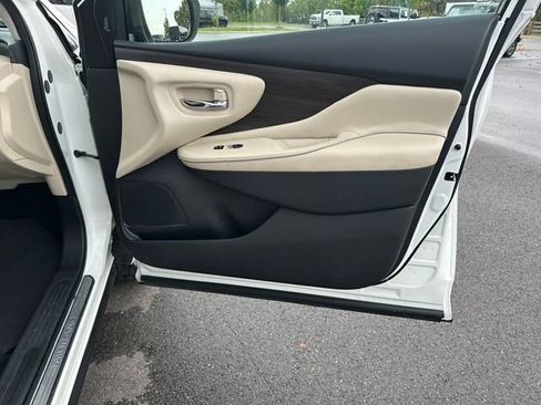 Used 2020 Nissan Murano Platinum FWD image 21