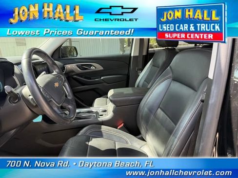 Used 2020 Chevrolet Traverse LT w/ LT Premium Package FWD image 17
