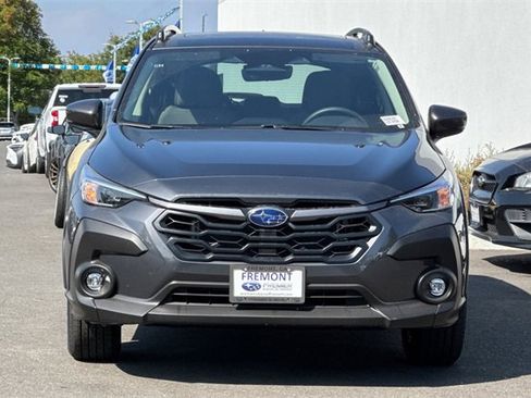 Used 2025 Subaru Crosstrek 2.0i Premium image 6