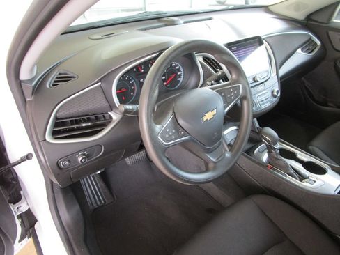 Used 2024 Chevrolet Malibu LT FWD image 22