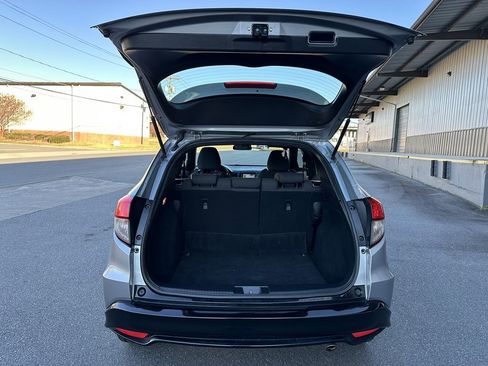 Used 2019 Honda HR-V Sport image 18