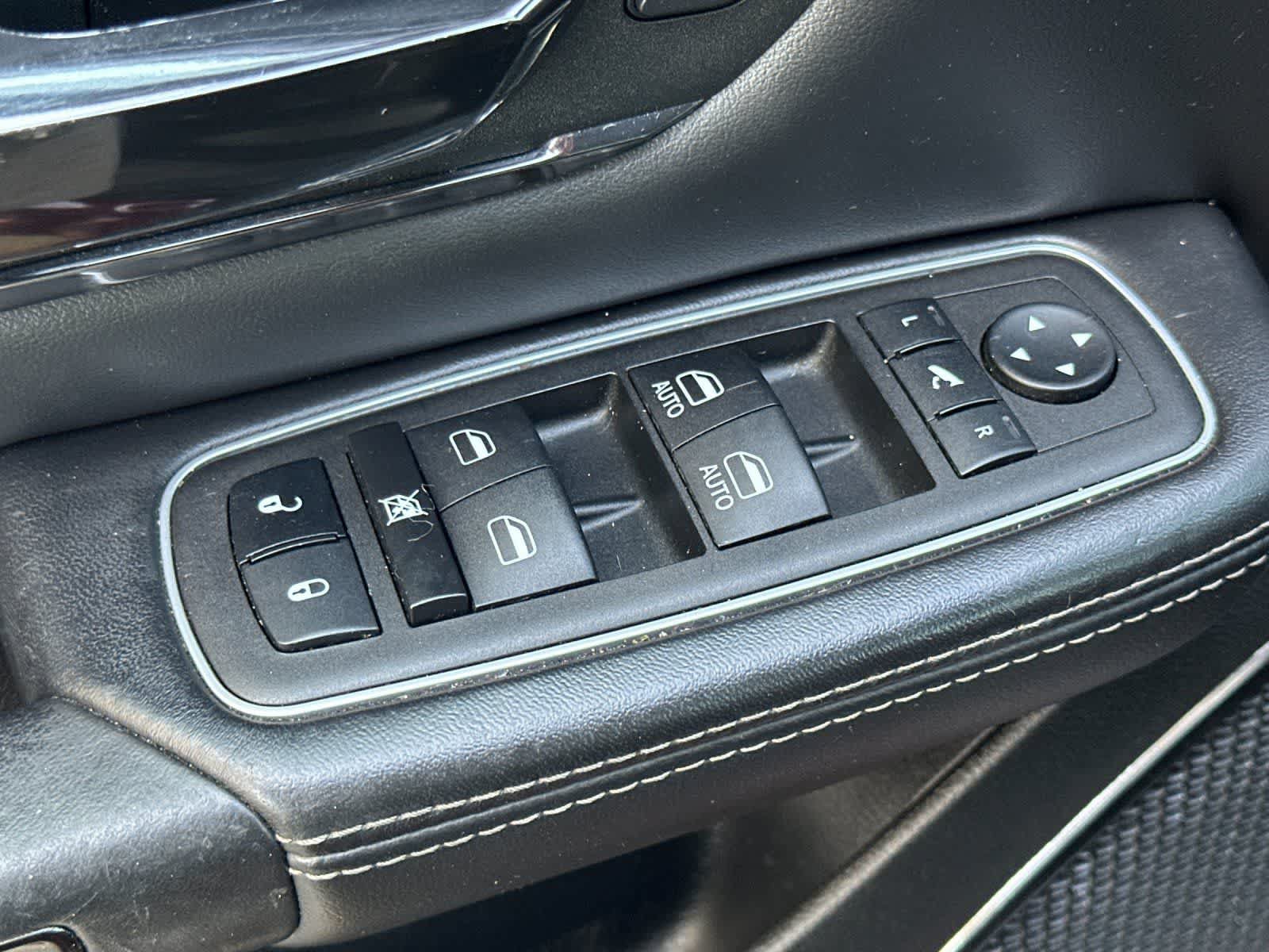 Used 2023 RAM 1500 Limited w/ Off Road Group AWD/4WD image 14