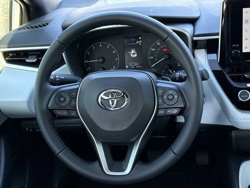 Used 2025 Toyota Corolla SE image 23