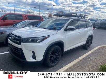 Used 2019 Toyota Highlander SE