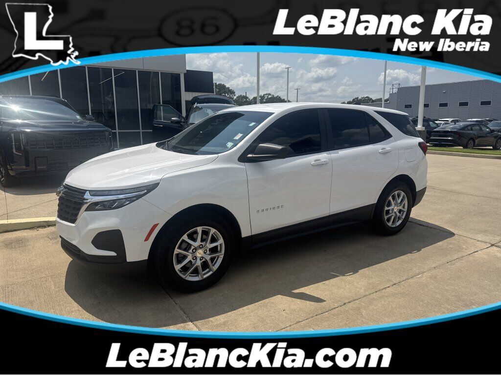 Used 2024 Chevrolet Equinox LS FWD image 1