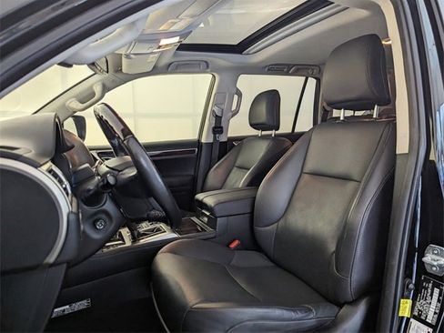 Used 2017 Lexus GX 460 Luxury image 5