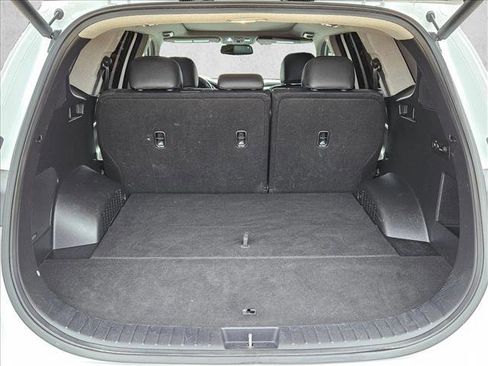 Used 2020 Hyundai Santa Fe SEL w/ Convenience + Premium Package image 6