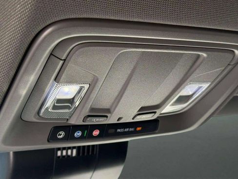 Used 2024 GMC Sierra 1500 Elevation image 35