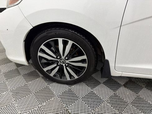Used 2019 Honda Fit EX image 11