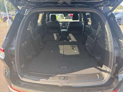 New 2025 Jeep Grand Cherokee L Laredo image 14