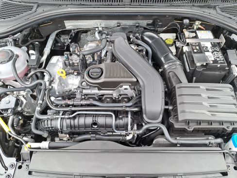 Certified 2025 Volkswagen Jetta SE FWD image 27