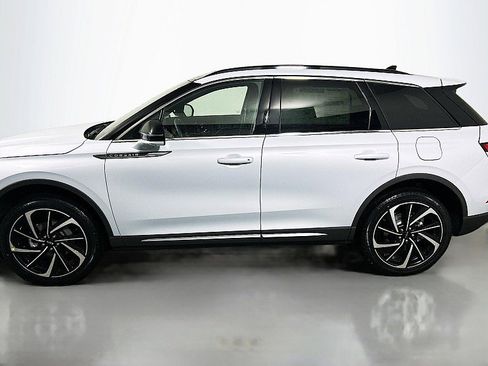 New 2025 Lincoln Corsair Reserve image 4