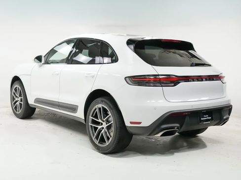 New 2026 Porsche Macan AWD/4WD image 3