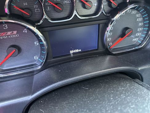 Used 2019 Chevrolet Silverado 1500 LT w/ All Star Edition AWD/4WD image 2