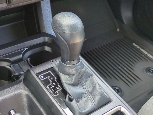 Certified 2022 Toyota Tacoma SR RWD image 25