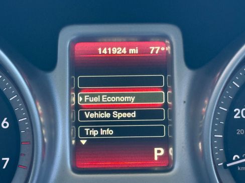 Used 2020 Dodge Journey SE w/ SE Popular Equipment Group FWD image 14