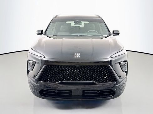 Used 2025 Buick Enclave Sport Touring w/ Power Package image 2