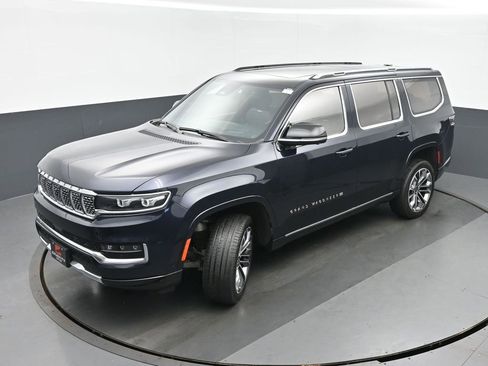 Used 2023 Jeep Grand Wagoneer Series III AWD/4WD image 37