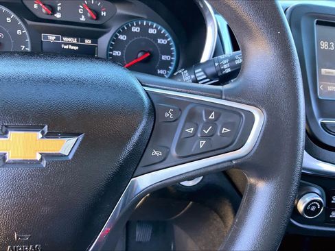 Used 2018 Chevrolet Equinox LT image 24